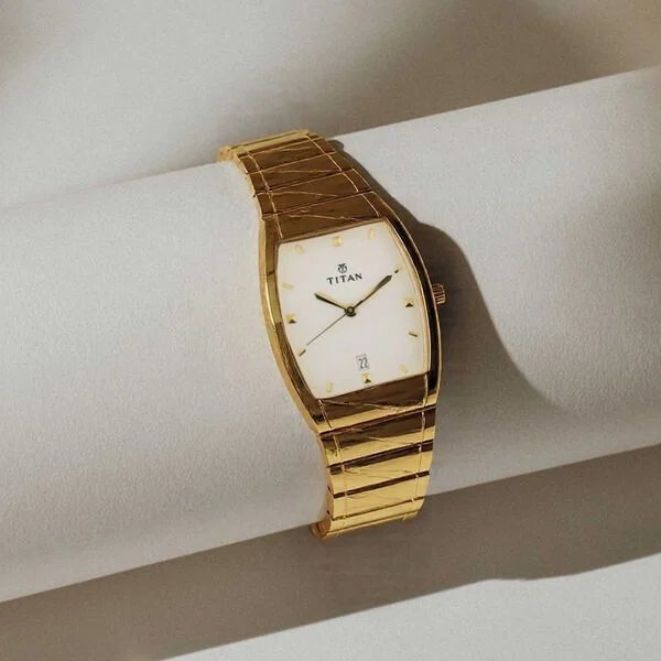 Titan Quartz Analog with Date White Dial Stainless Steel Strap Watch for Men | NU9315YM01 | Men's Watch