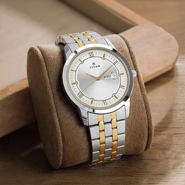 Titan Metal Silver Analog with Day and Date Stainless Steel Strap Watch for Men | NU1774BM01 | Men's Watch